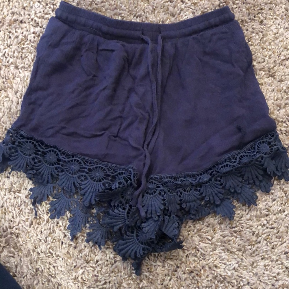 Flow shorts